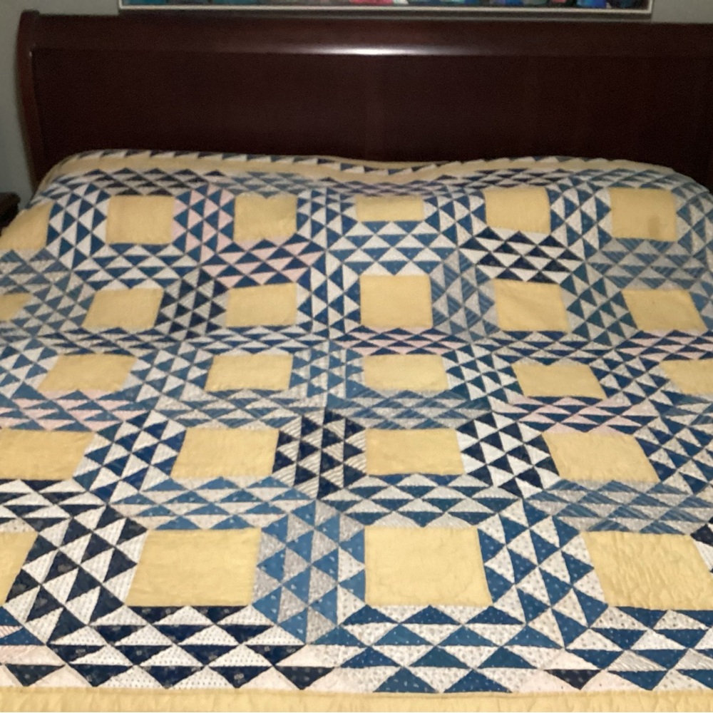 Blue and Cream Geometric Quilt Bedding - Picture 16 of 16